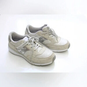 Saucony girls sneakers